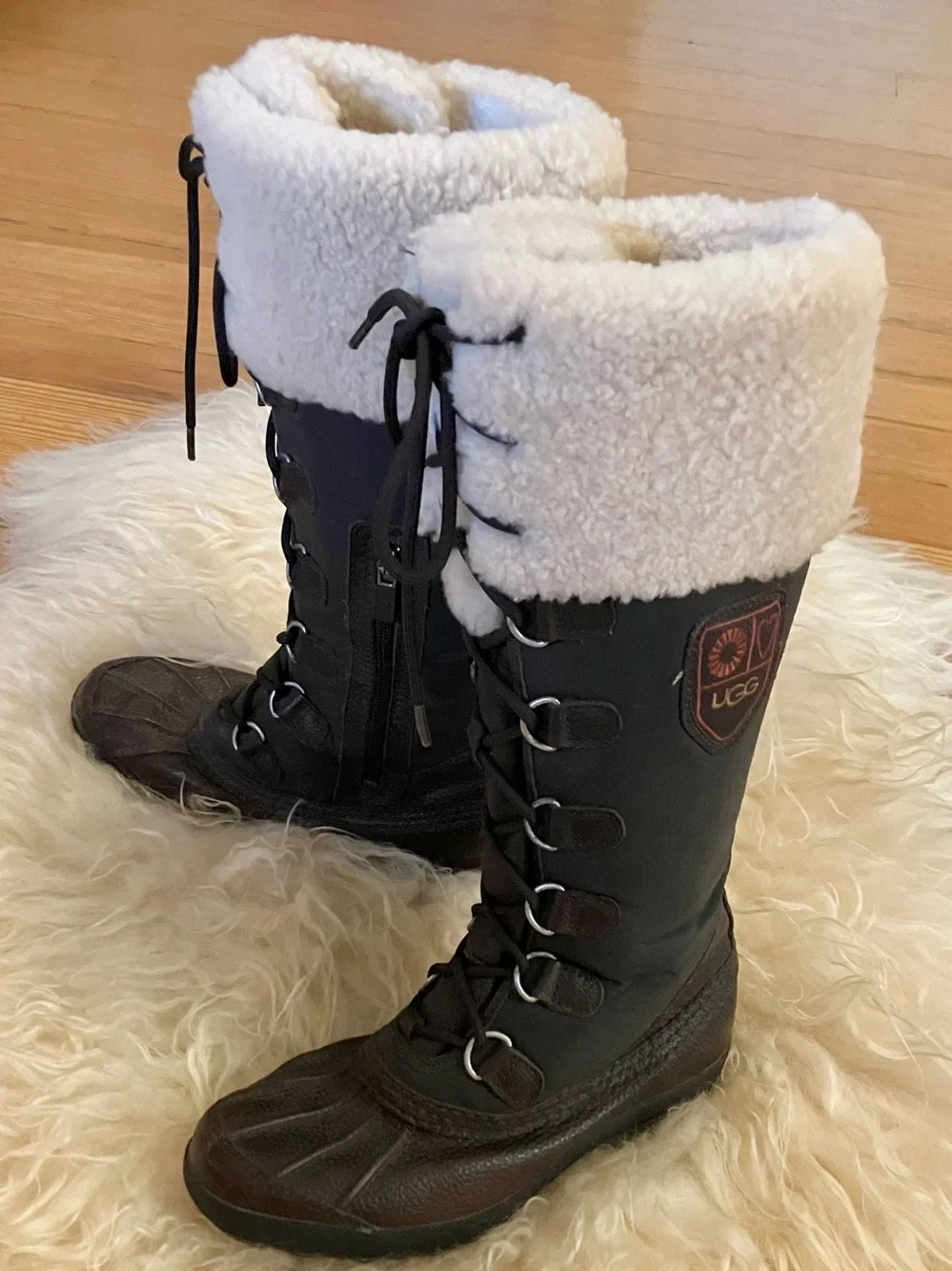 UGG Australia Edmonton waterproof winter boots Sz 6.5